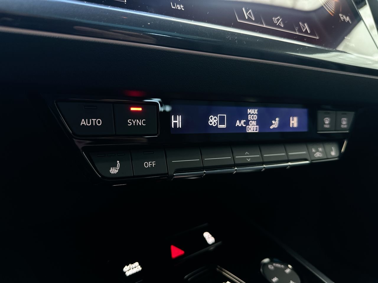 2025 Audi Q4 e-tron 55, Vancouver, Cash