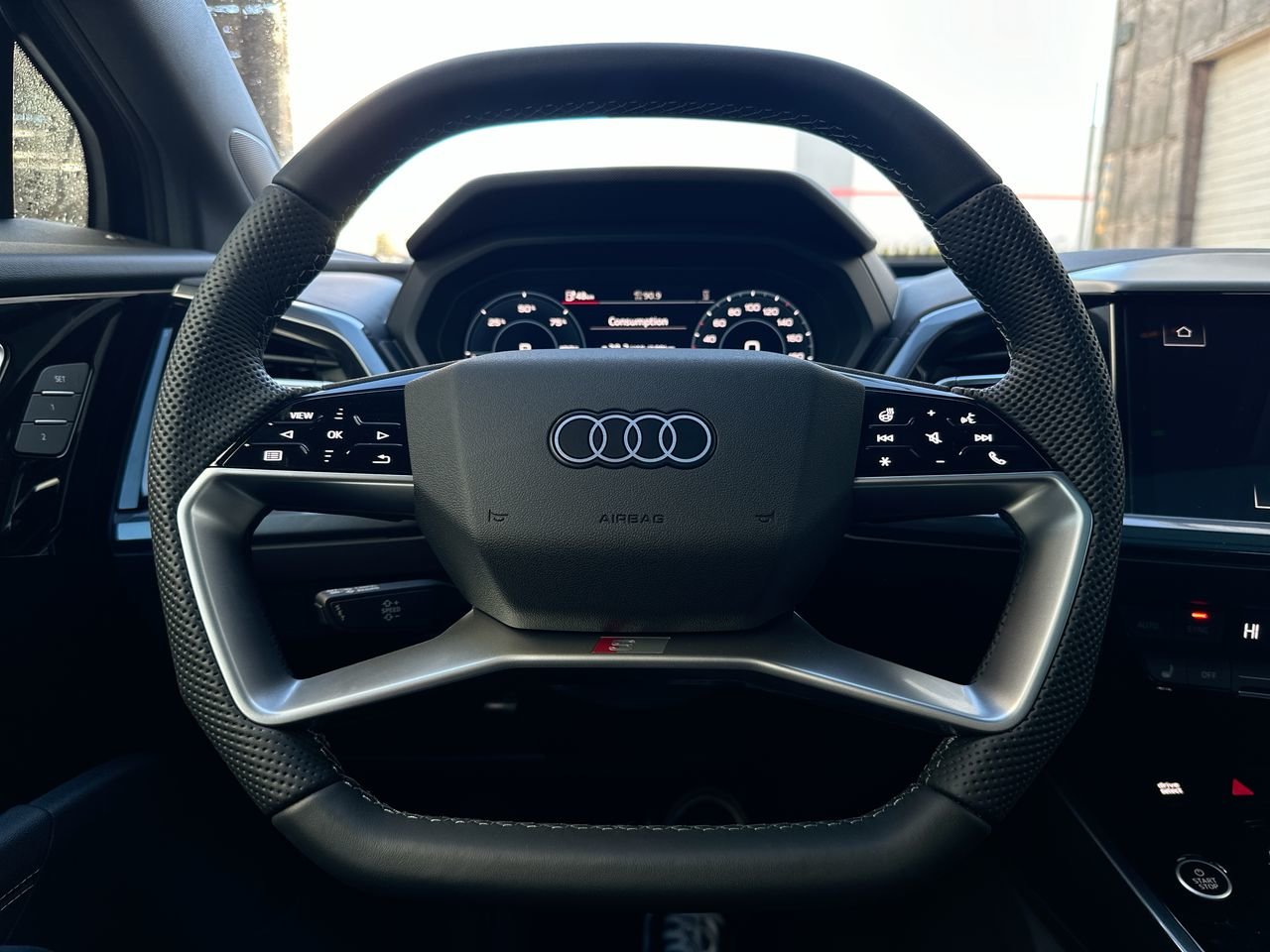 2025 Audi Q4 e-tron 55, Vancouver, Cash