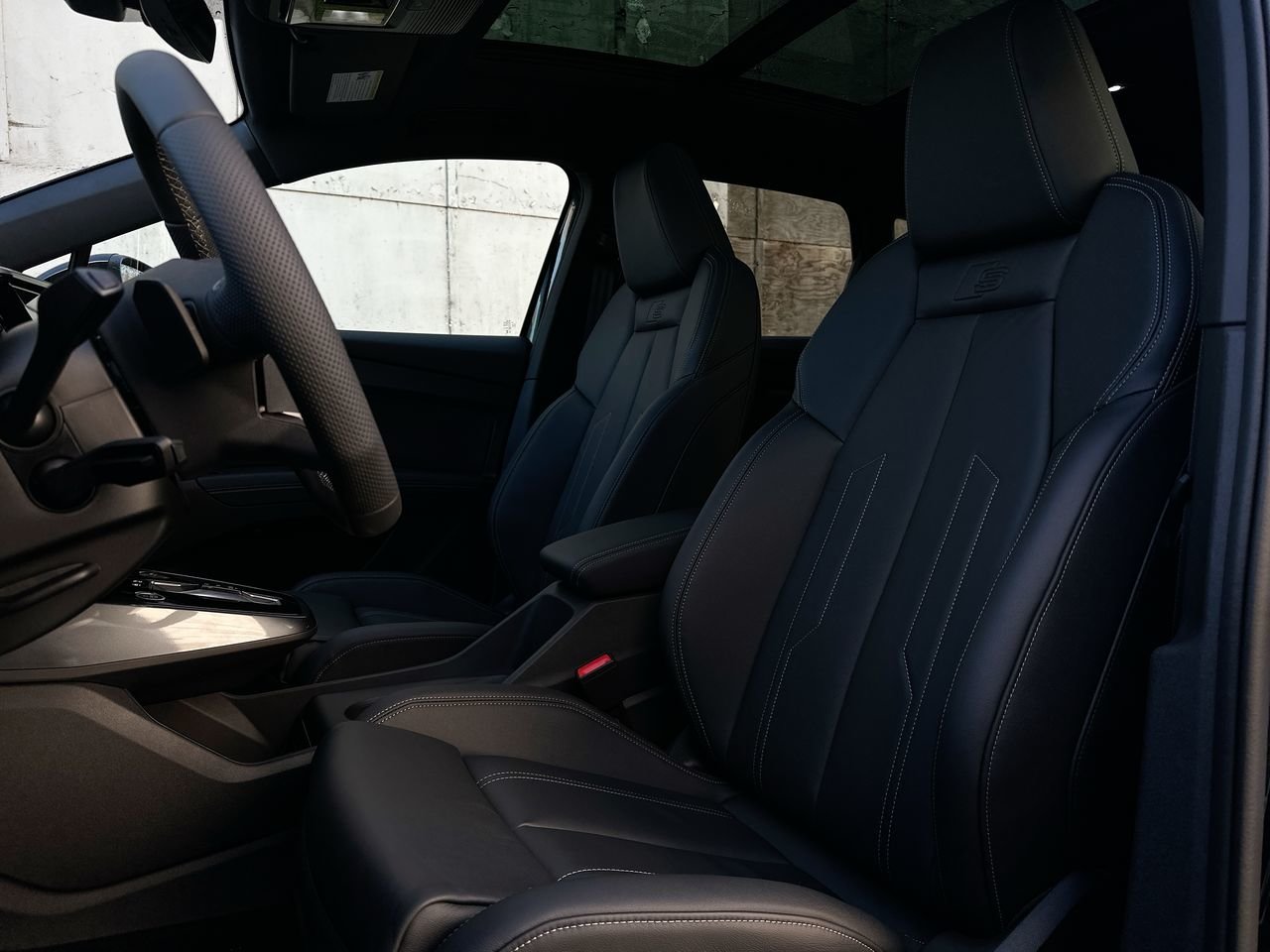 2025 Audi Q4 e-tron 55, Vancouver, Cash