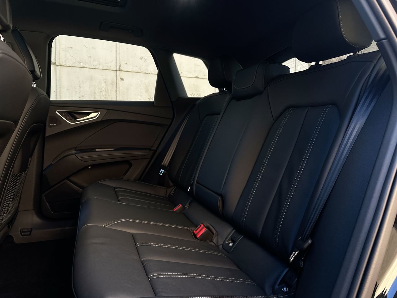 2025 Audi Q4 e-tron 55, Vancouver, Cash