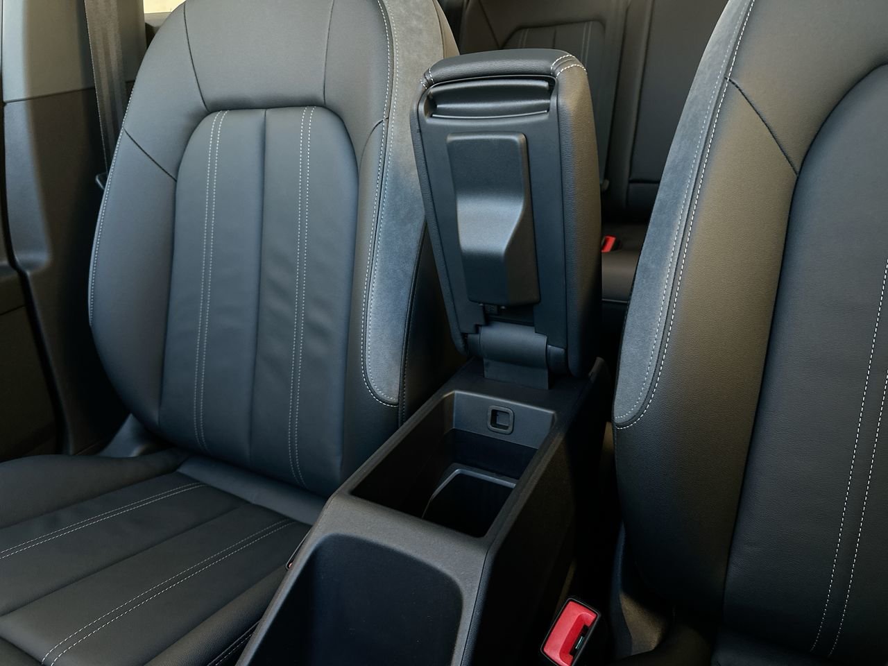2025 Audi Q4 e-tron 55, Vancouver, Cash