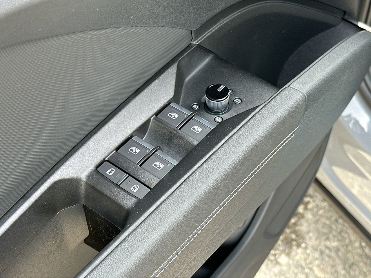 2025 Audi Q4 e-tron 55, Vancouver, Cash
