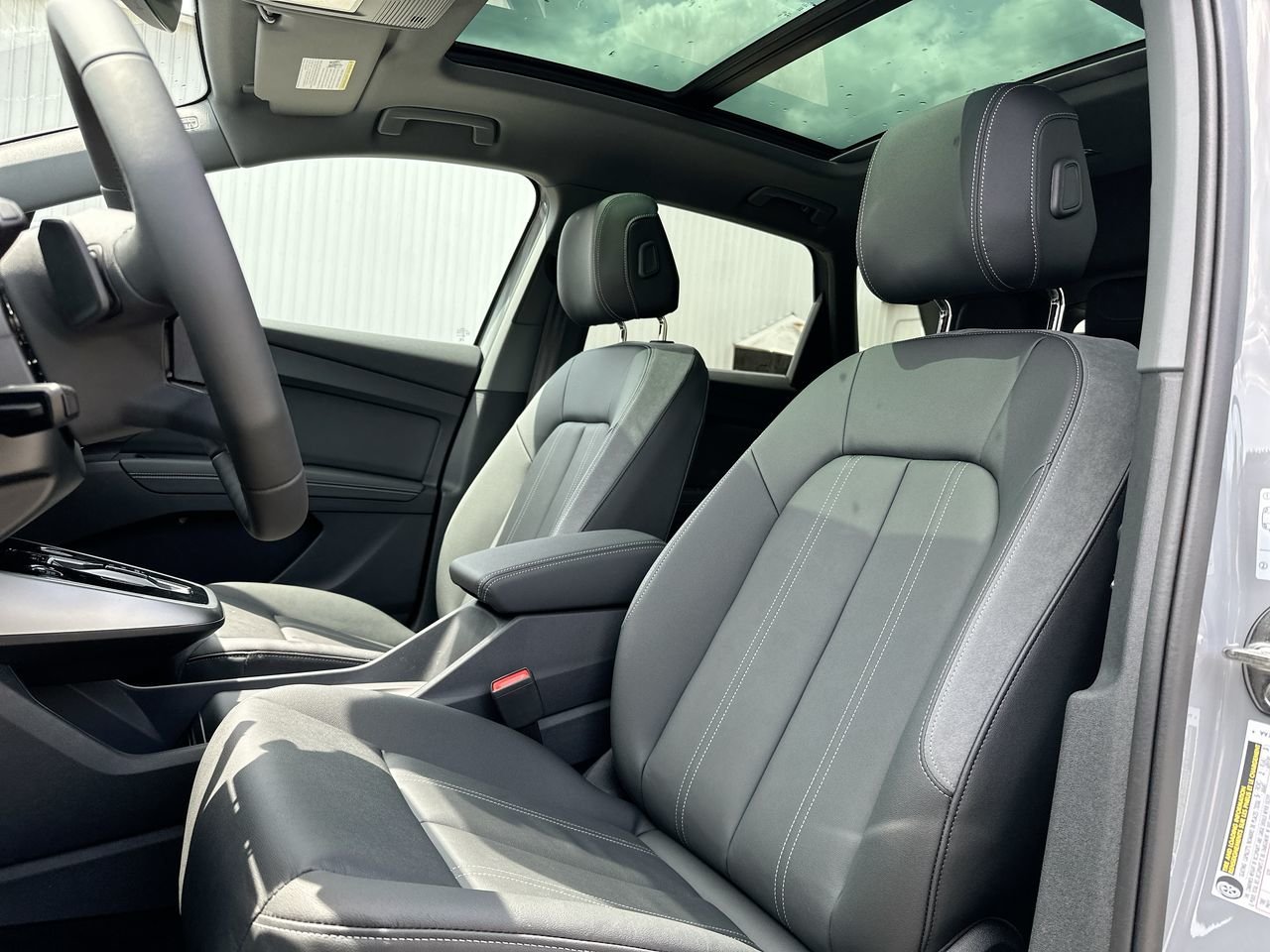 2025 Audi Q4 e-tron 55, Vancouver, Cash