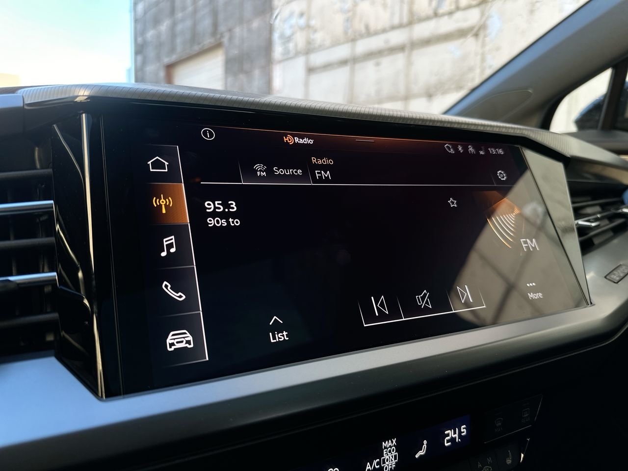 2025 Audi Q4 e-tron 55, Vancouver, Cash