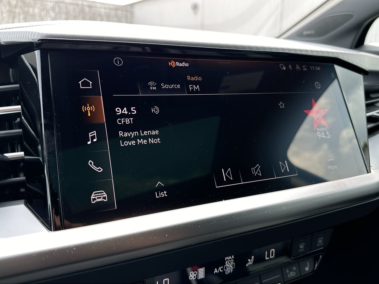 2025 Audi Q4 e-tron 55, Vancouver, Cash