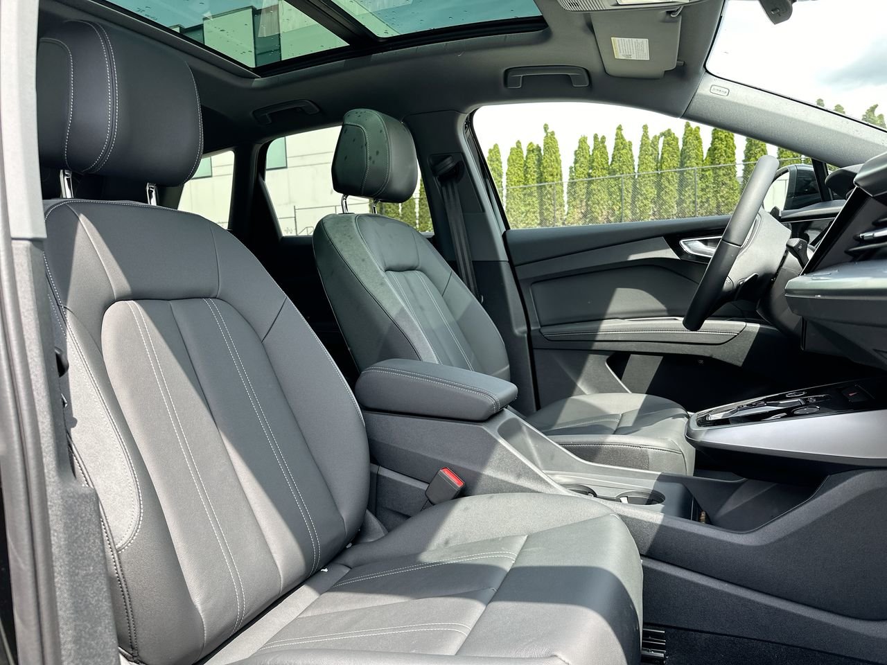 2025 Audi Q4 e-tron 55, Vancouver, Cash