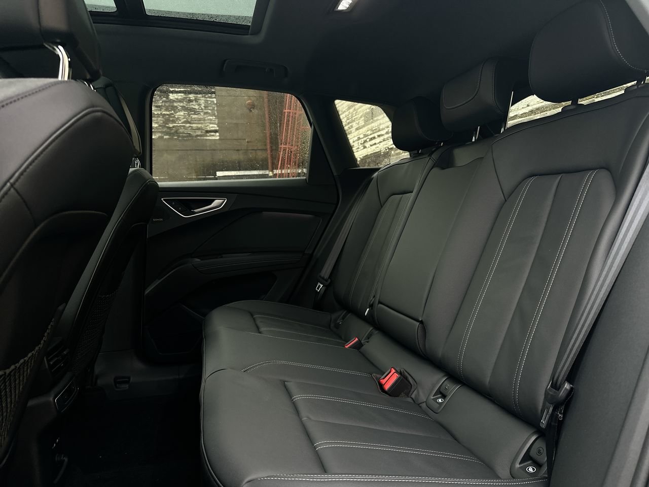 2025 Audi Q4 e-tron 55, Vancouver, Cash
