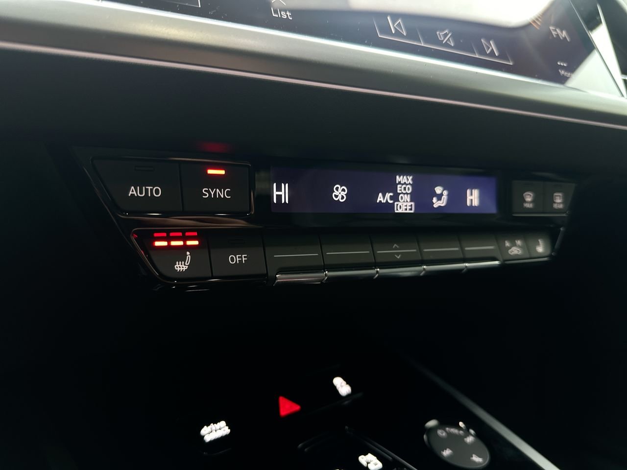 2025 Audi Q4 e-tron 55, Vancouver, Cash