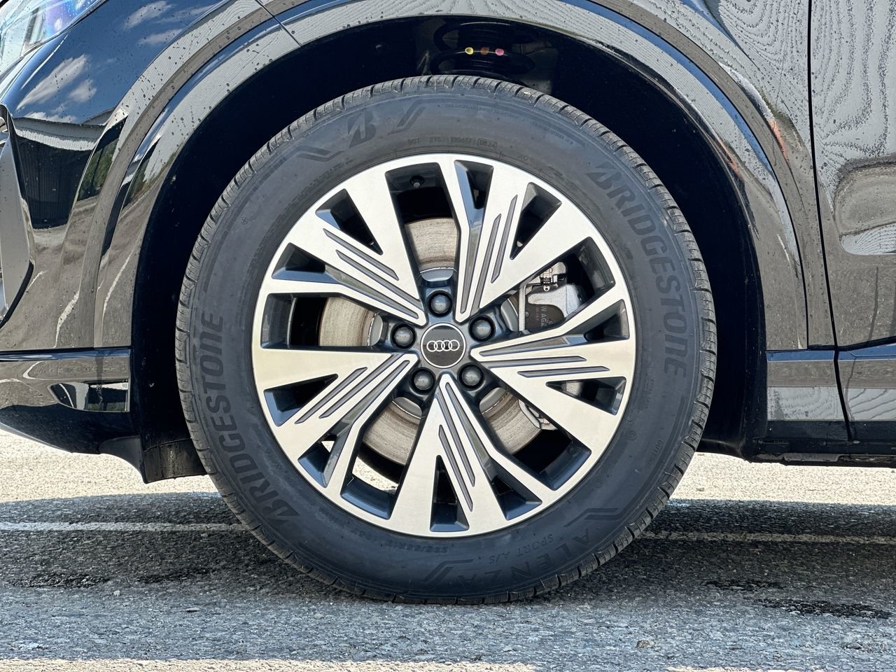 2025 Audi Q4 e-tron 55, Vancouver, Cash
