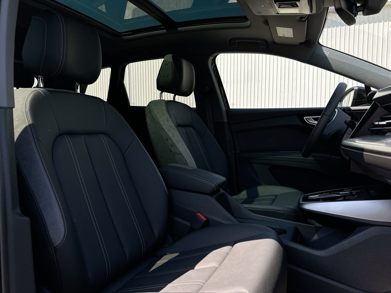 2025 Audi Q4 e-tron 55, Vancouver, Cash