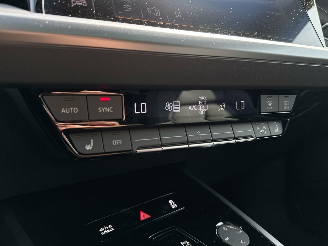 2025 Audi Q4 e-tron 55, Vancouver, Cash