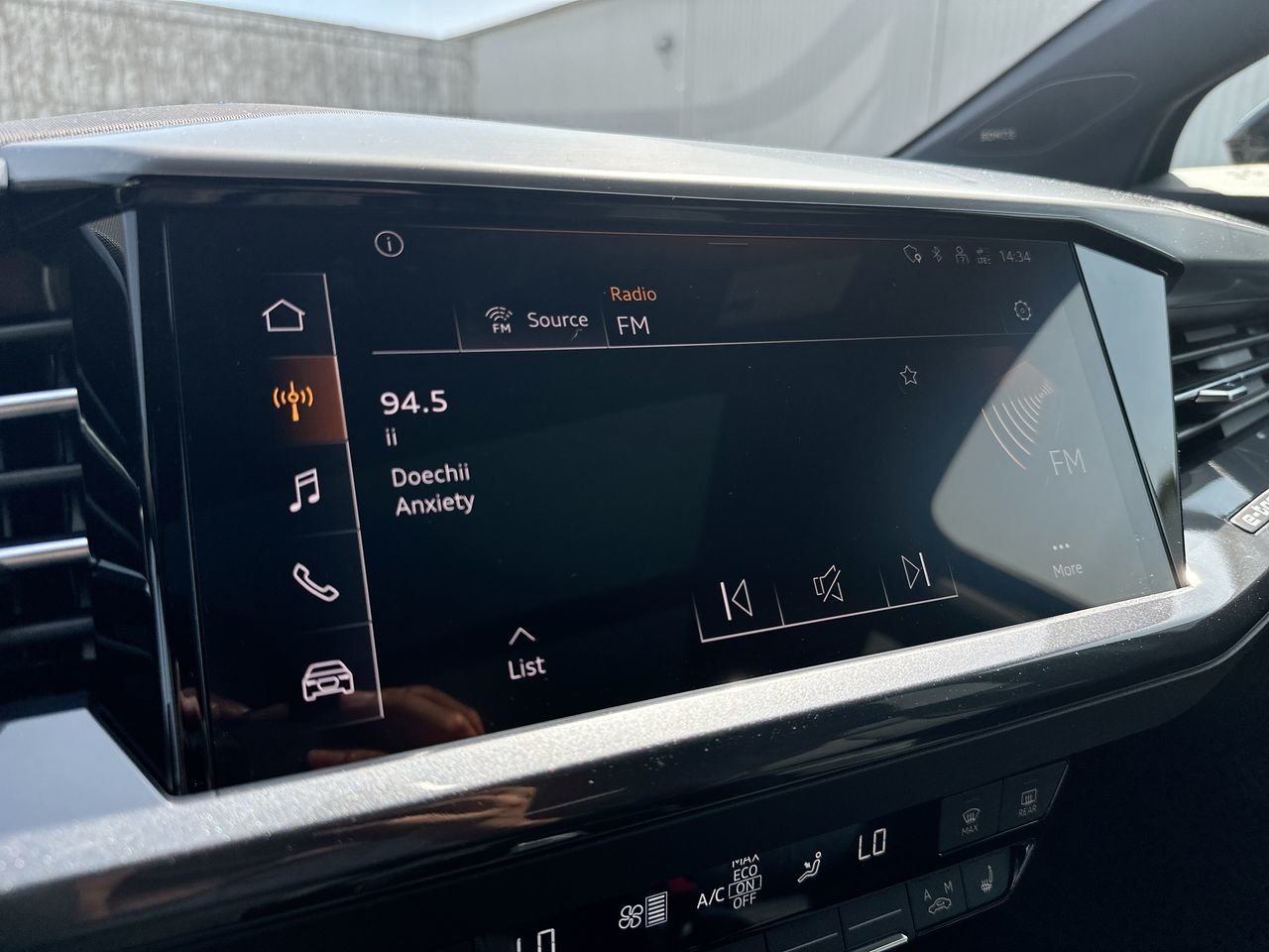 2025 Audi Q4 e-tron 55, Vancouver, Cash