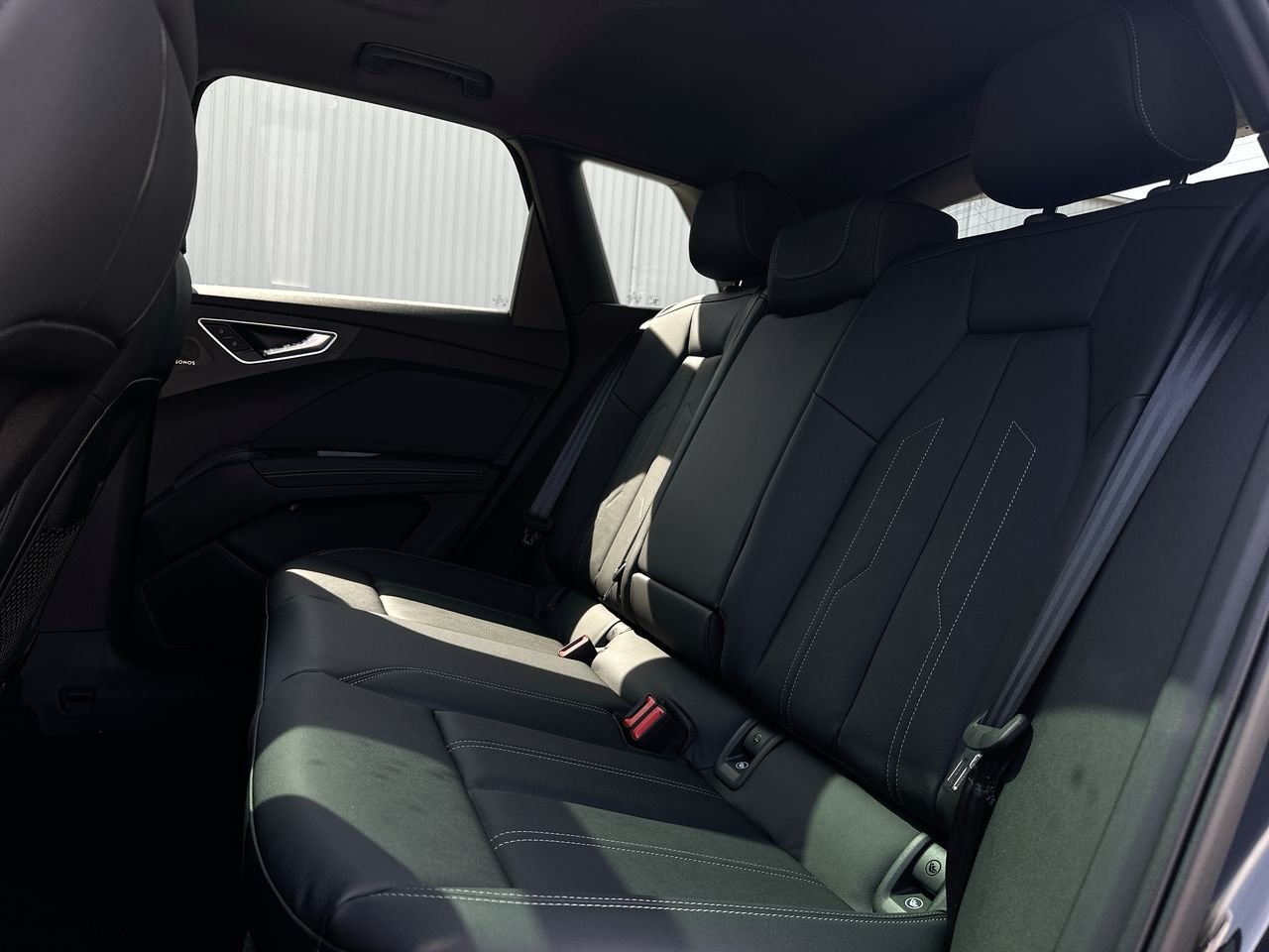 2025 Audi Q4 e-tron 55, Vancouver, Cash