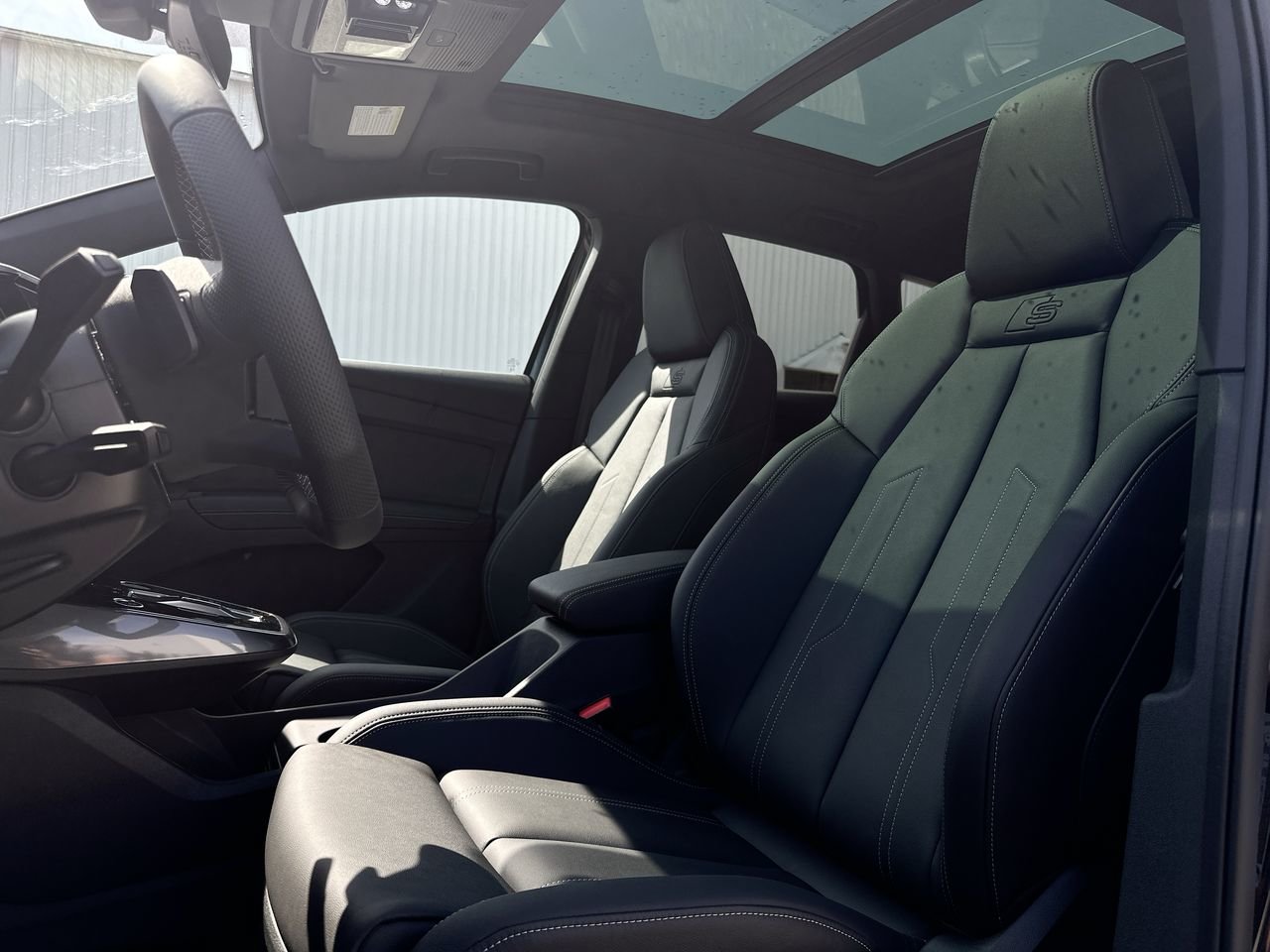 2025 Audi Q4 e-tron 55, Vancouver, Cash