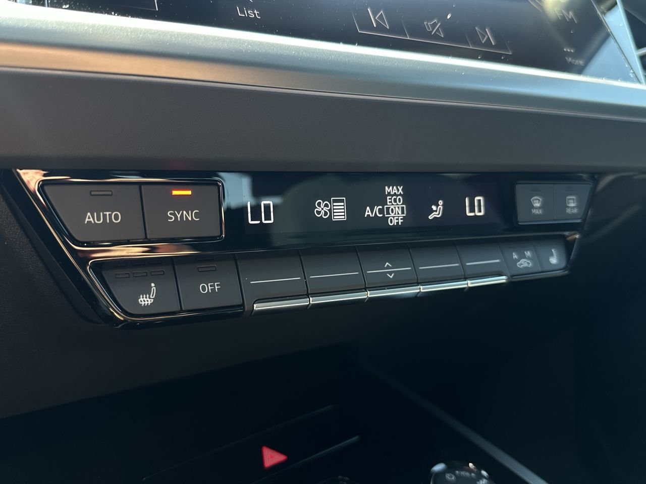 2025 Audi Q4 e-tron 45, Vancouver, Cash