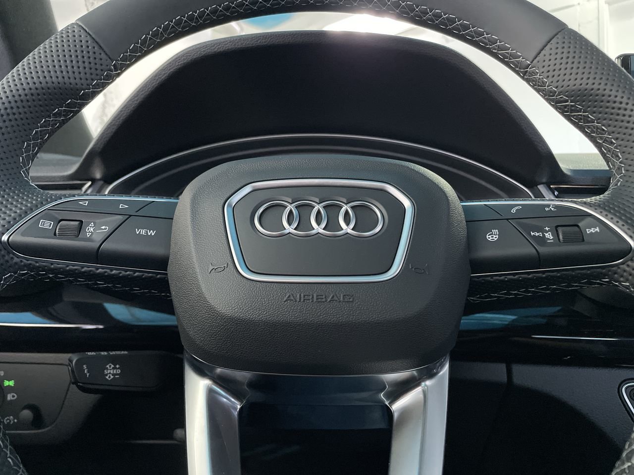 2022 Audi Q5 45 Progressiv, Vancouver, Cash