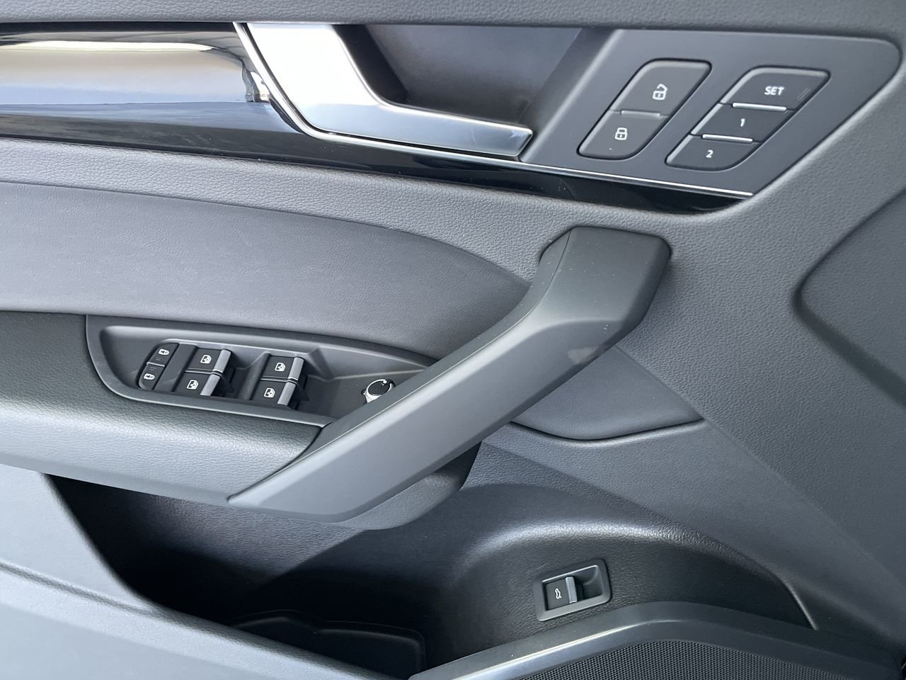 2022 Audi Q5 45 Progressiv, Vancouver, Cash