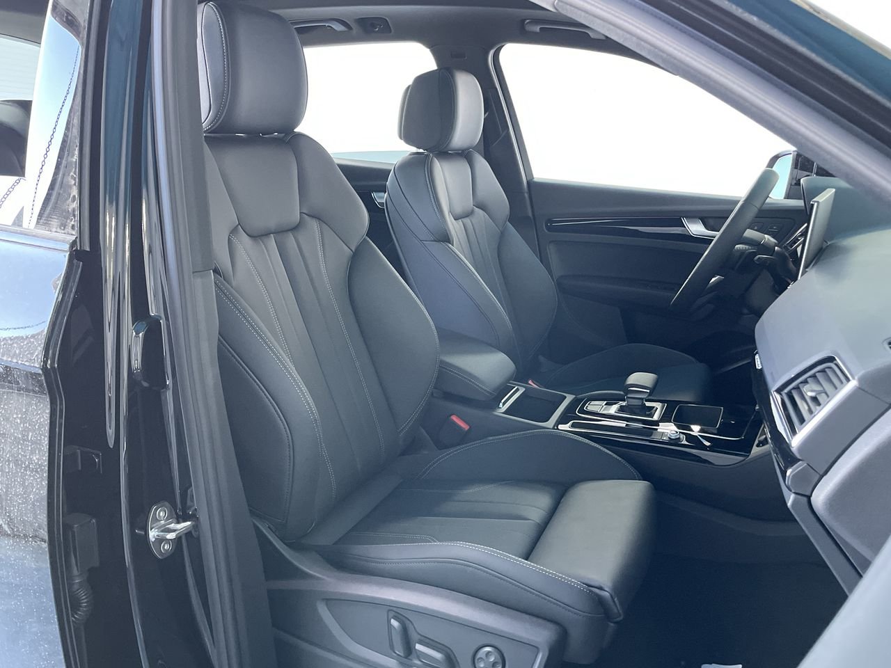 2022 Audi Q5 45 Progressiv, Vancouver, Cash