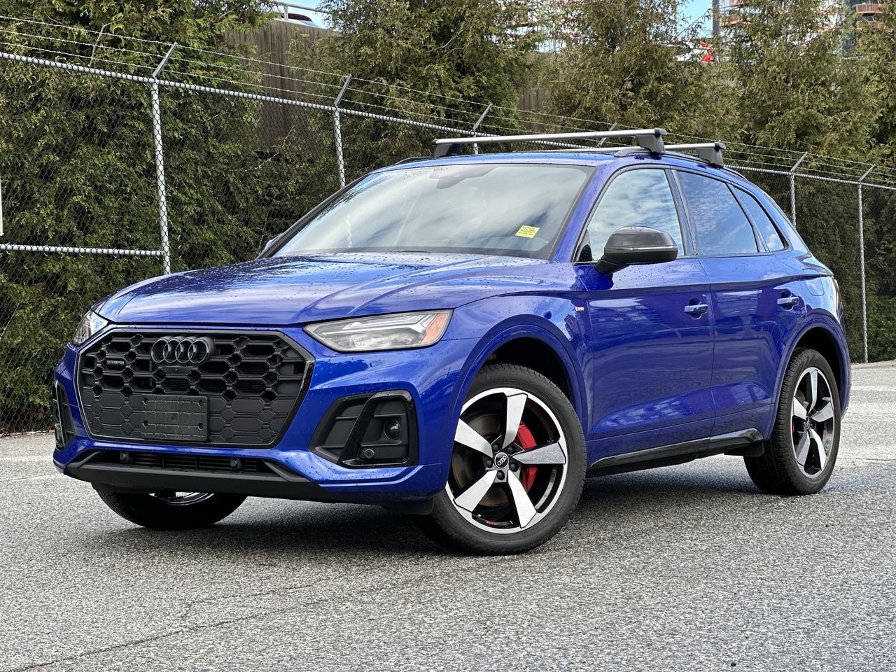 Ultra blue Met 2022 Audi Q5 Hybrid Plug-in SUV / Crossover All-Wheel Drive Automatic