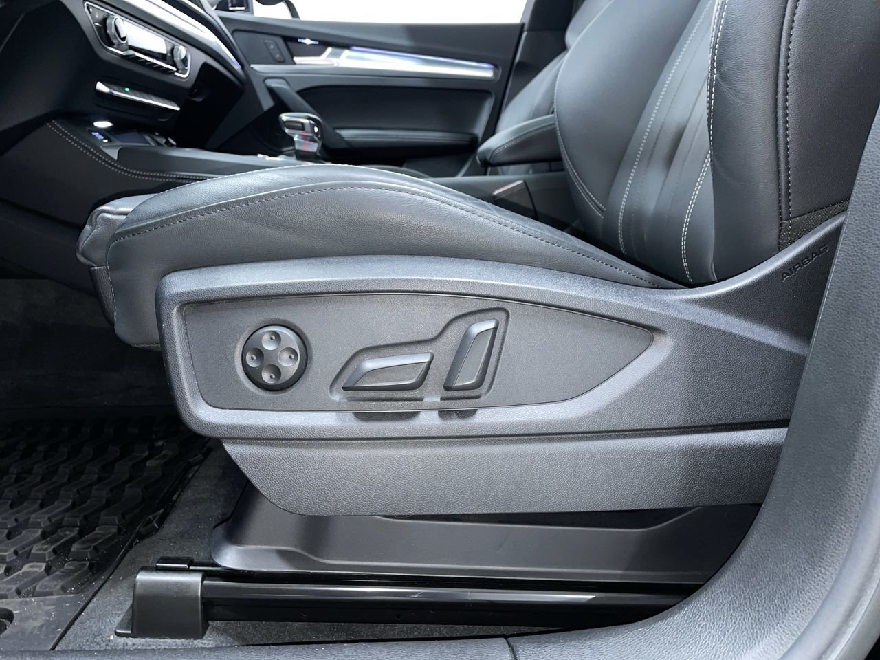 2023 Audi Q5 e 55 Technik, Vancouver, Cash