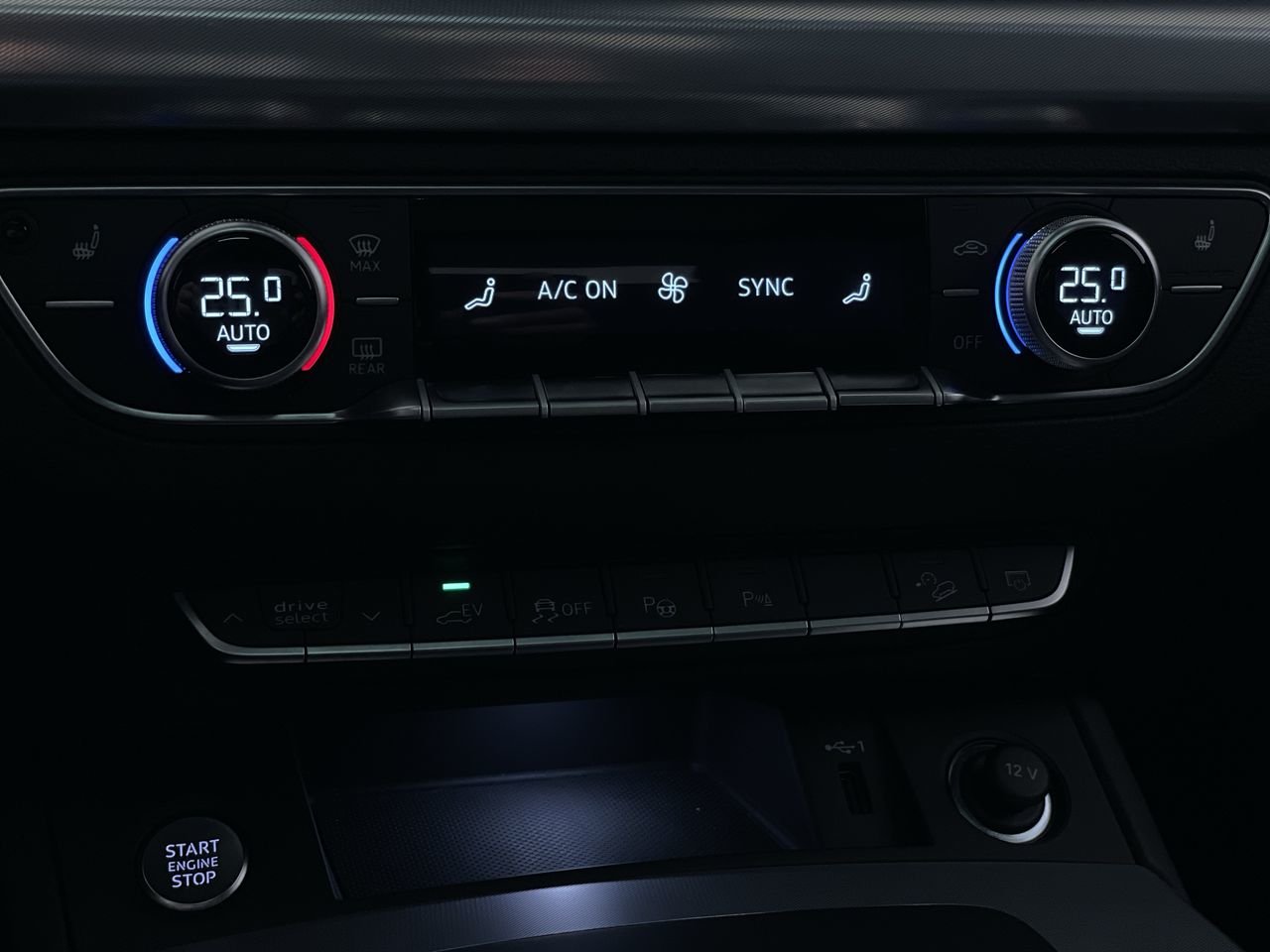 2023 Audi Q5 e 55 Technik, Vancouver, Cash