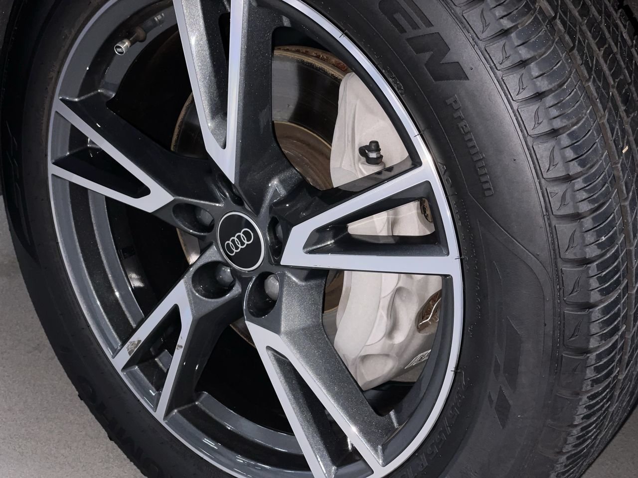 2023 Audi Q5 e 55 Technik, Vancouver, Cash