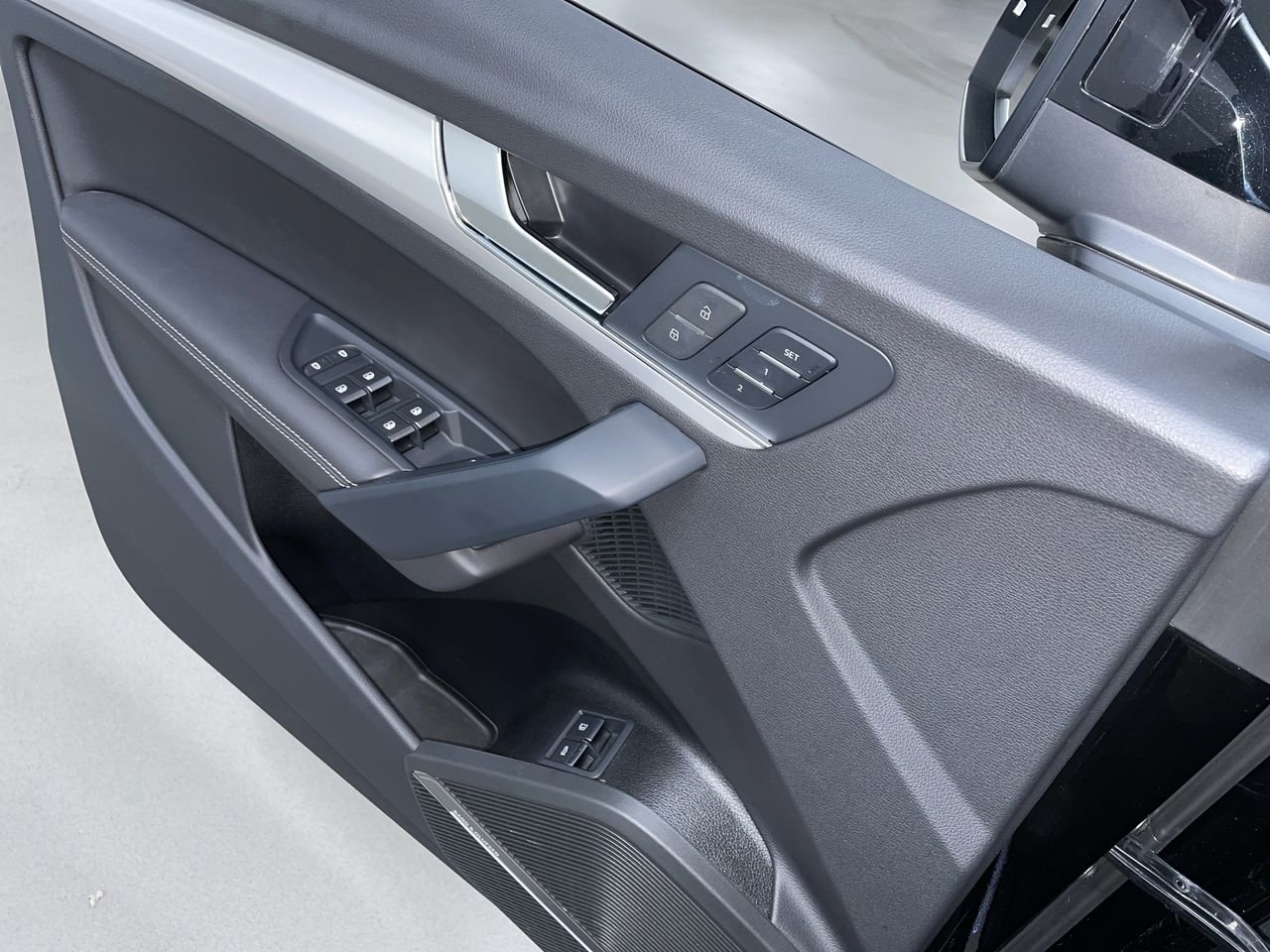 2023 Audi Q5 e 55 Technik, Vancouver, Cash