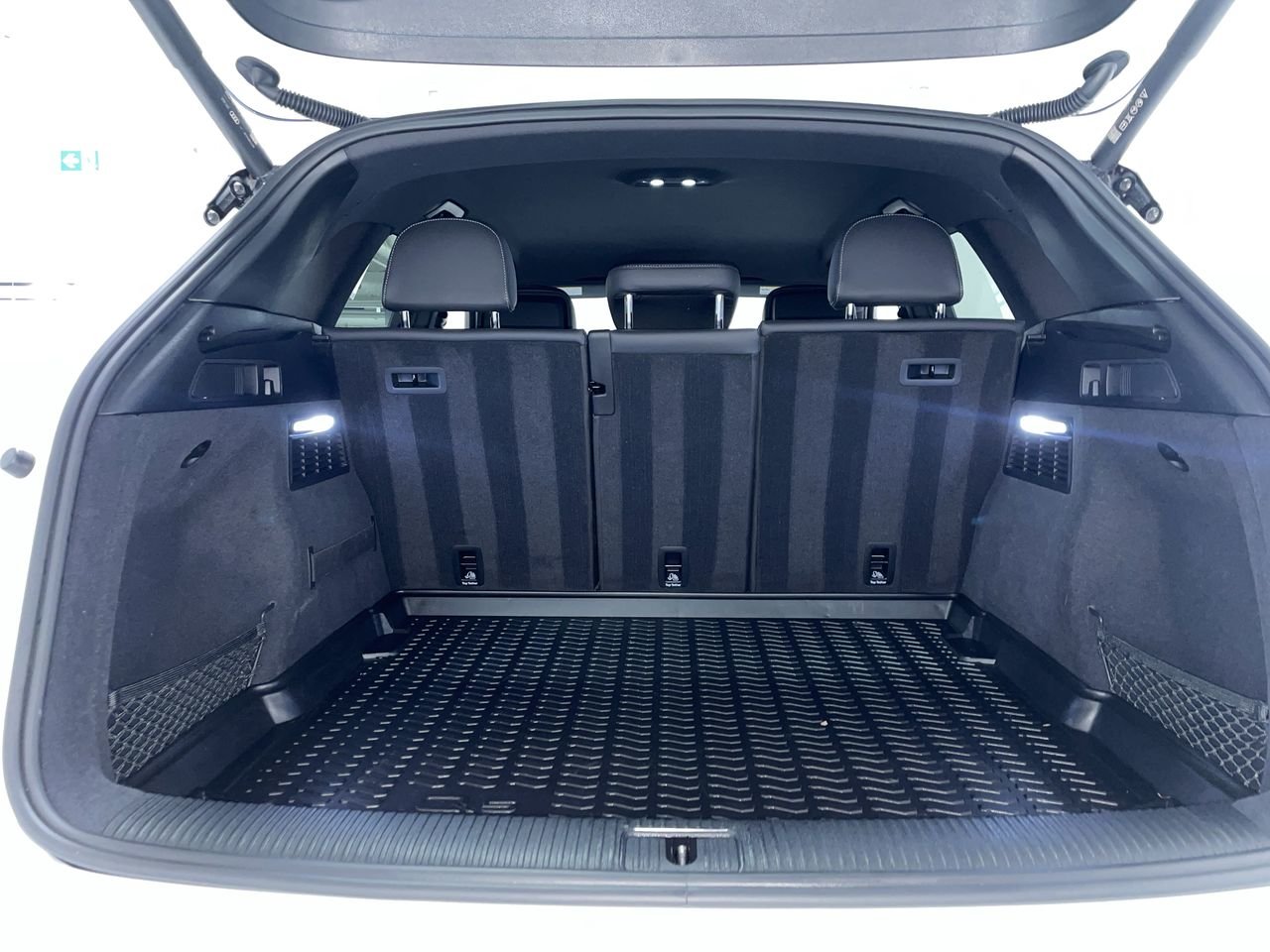 2023 Audi Q5 45 Komfort, Vancouver, Cash