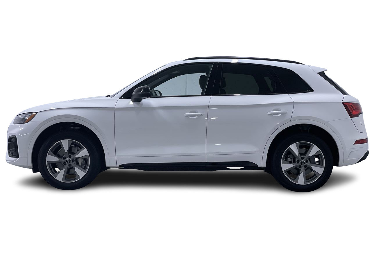 2023 Audi Q5 45 Komfort, Vancouver, Cash