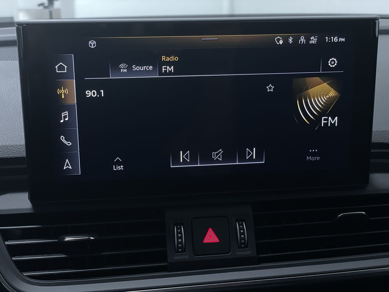 2023 Audi Q5 45 Komfort, Vancouver, Cash