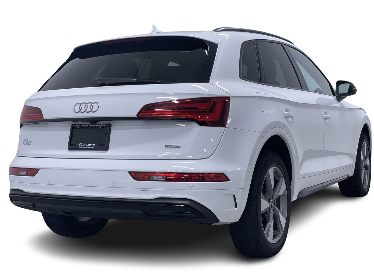 2023 Audi Q5 45 Komfort, Vancouver, Cash