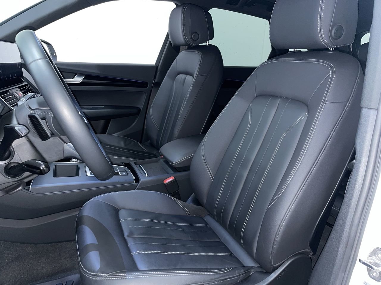 2023 Audi Q5 45 Komfort, Vancouver, Cash