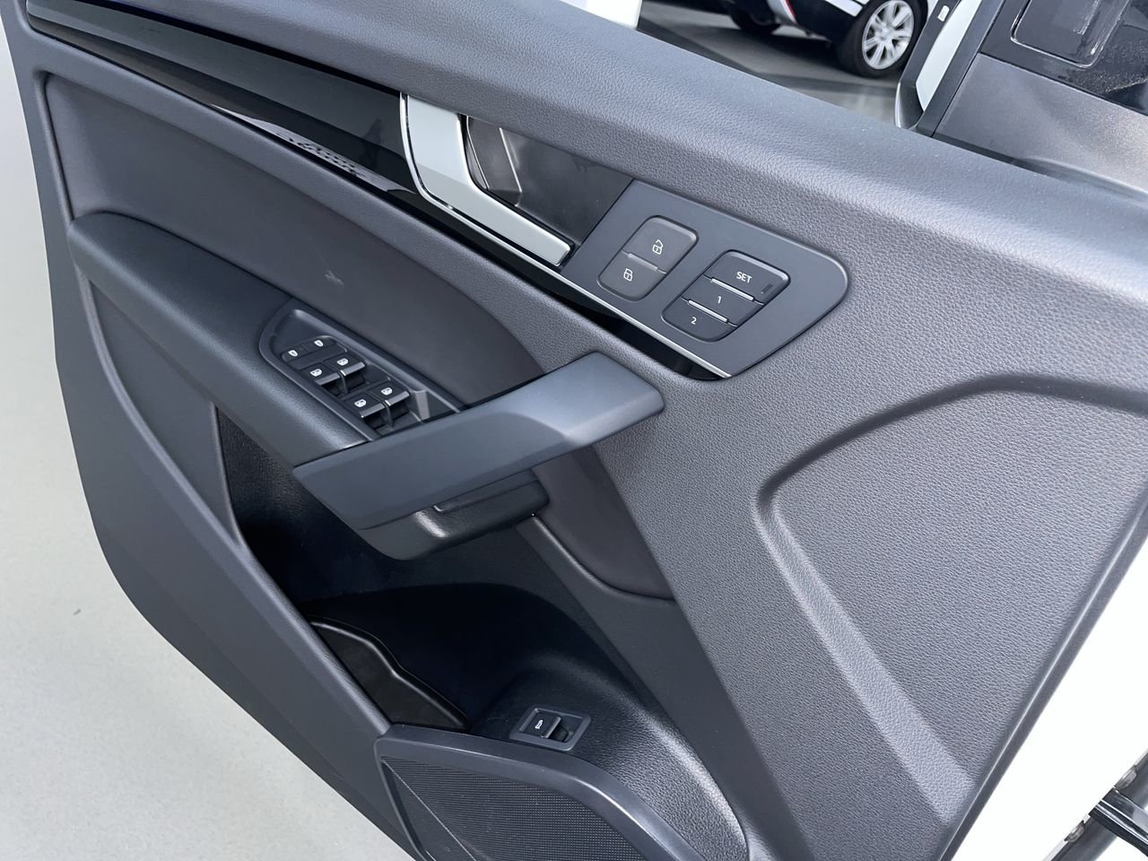 2023 Audi Q5 45 Komfort, Vancouver, Cash