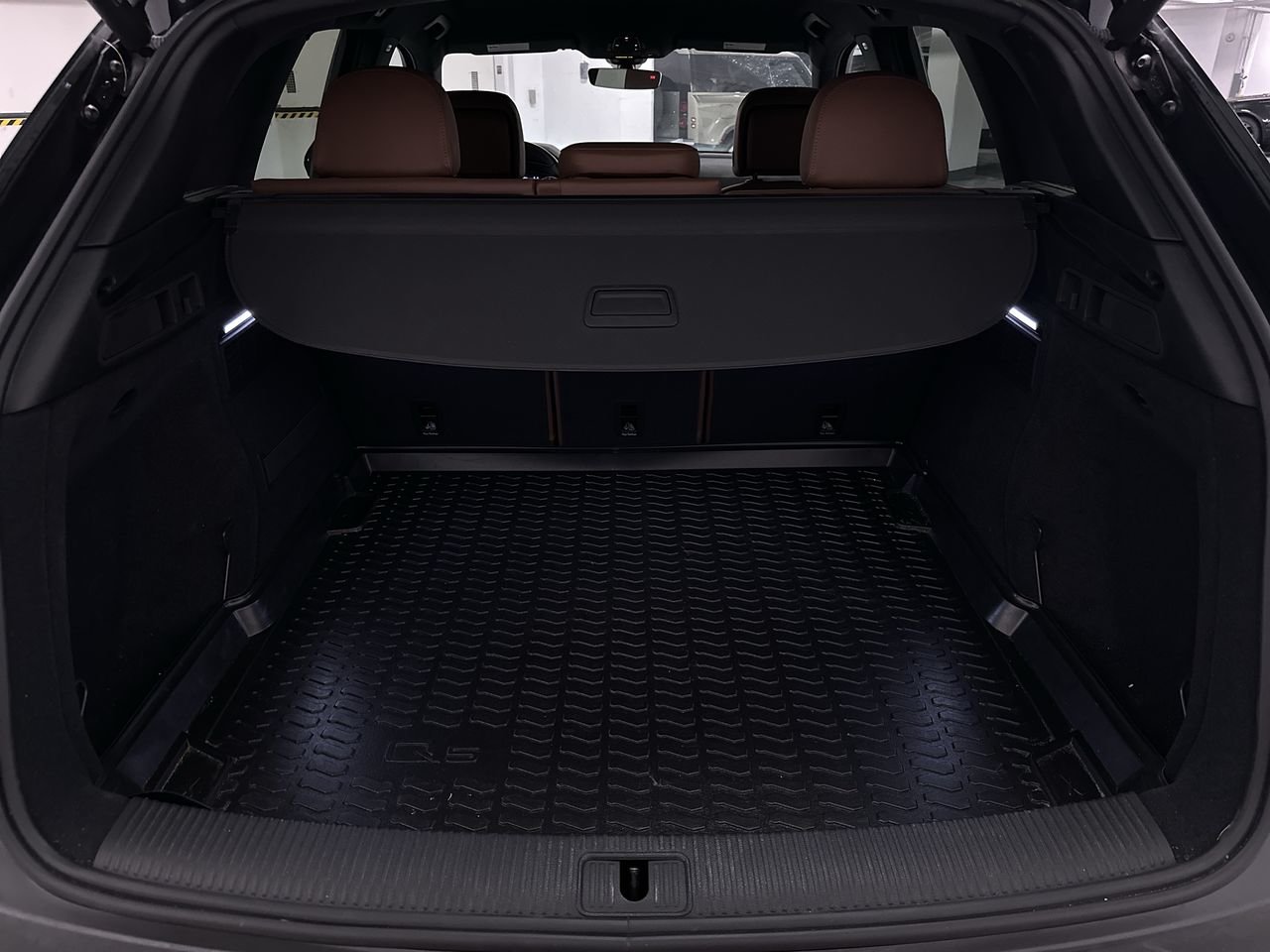 2023 Audi Q5 40 Komfort, Vancouver, Cash