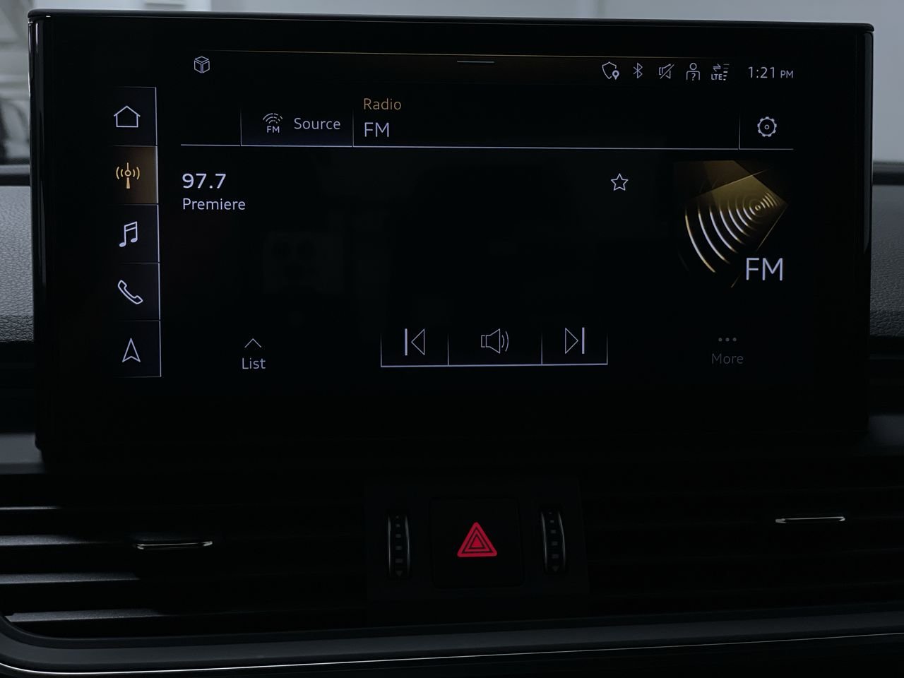 2023 Audi Q5 45 Komfort, Vancouver, Cash
