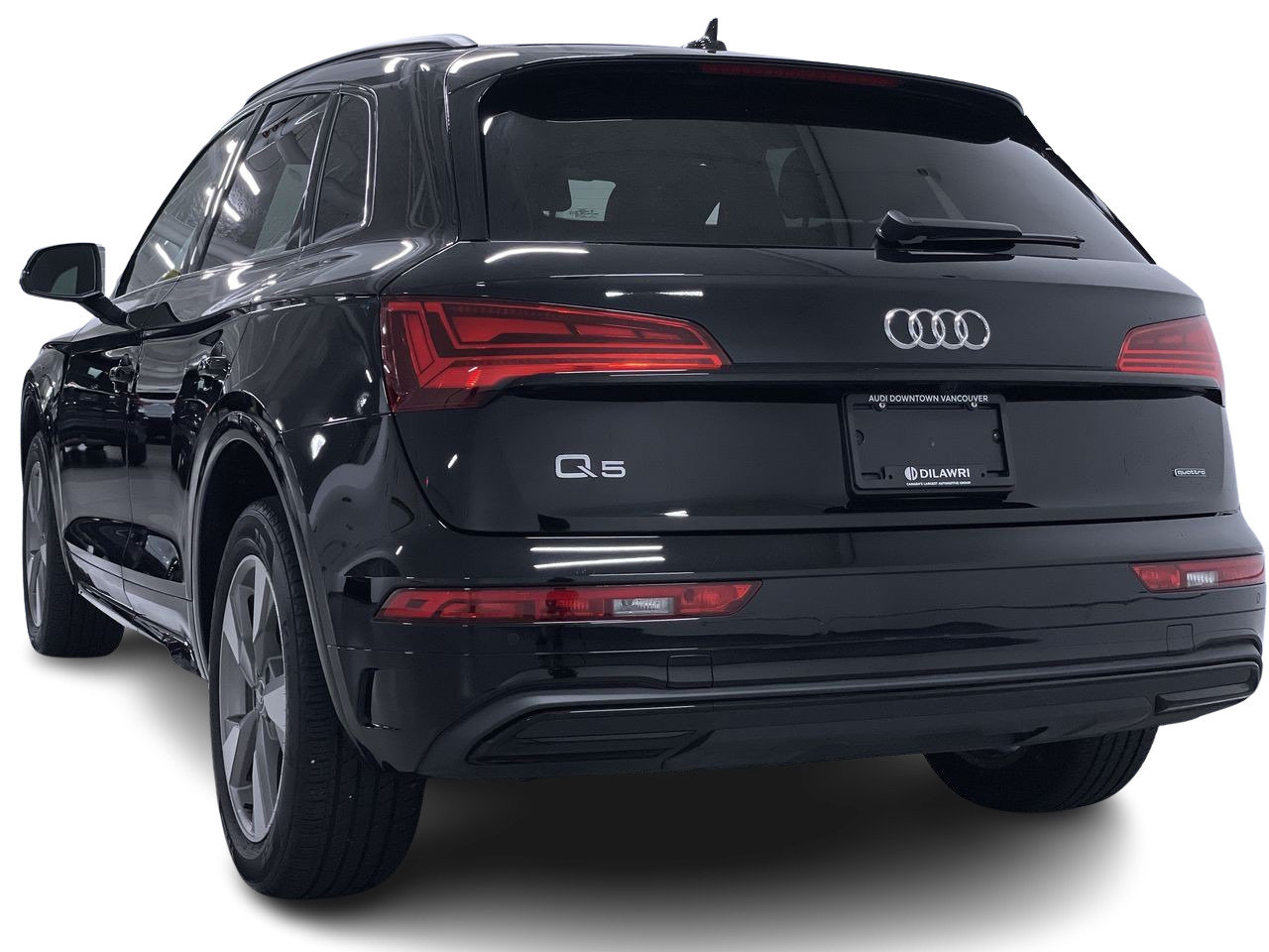2023 Audi Q5 45 Komfort, Vancouver, Cash