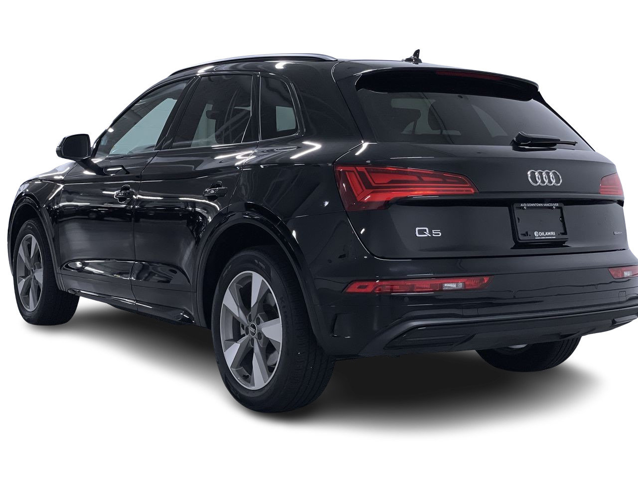 2023 Audi Q5 45 Komfort, Vancouver, Cash