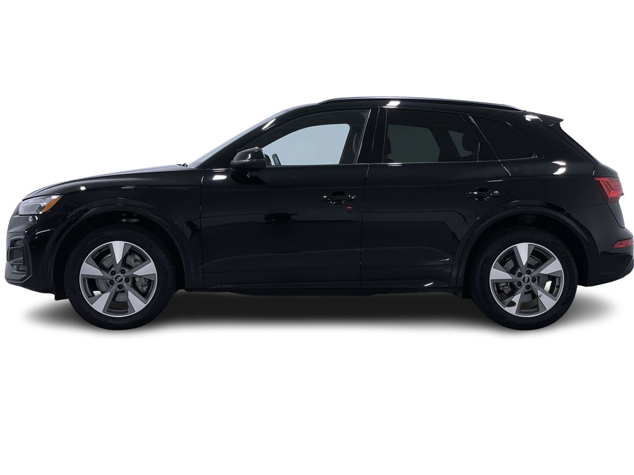 2023 Audi Q5 45 Komfort, Vancouver, Cash