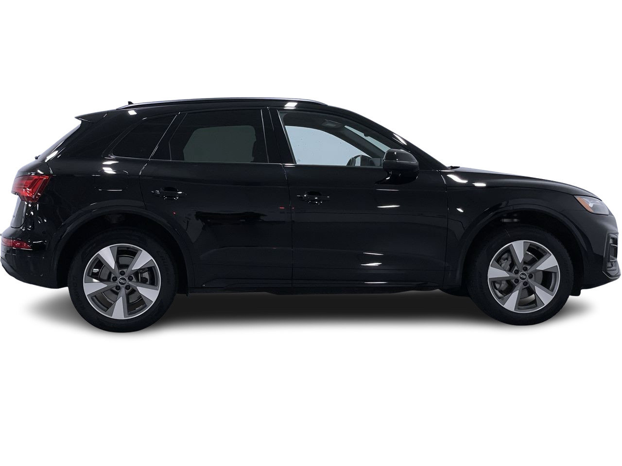 2023 Audi Q5 45 Komfort, Vancouver, Cash