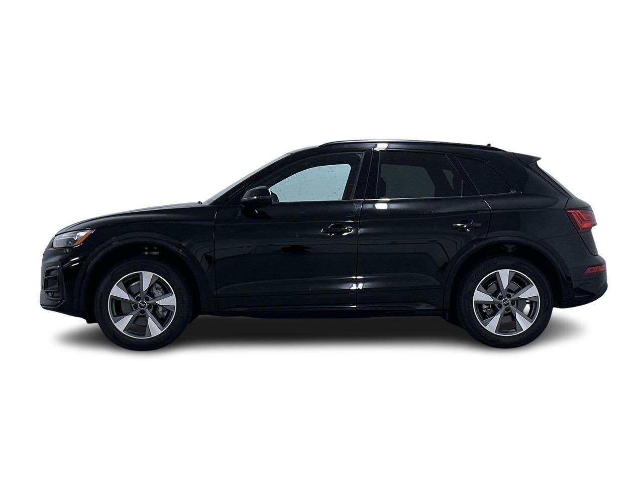 2024 Audi Q5 45 Komfort, Vancouver, Cash