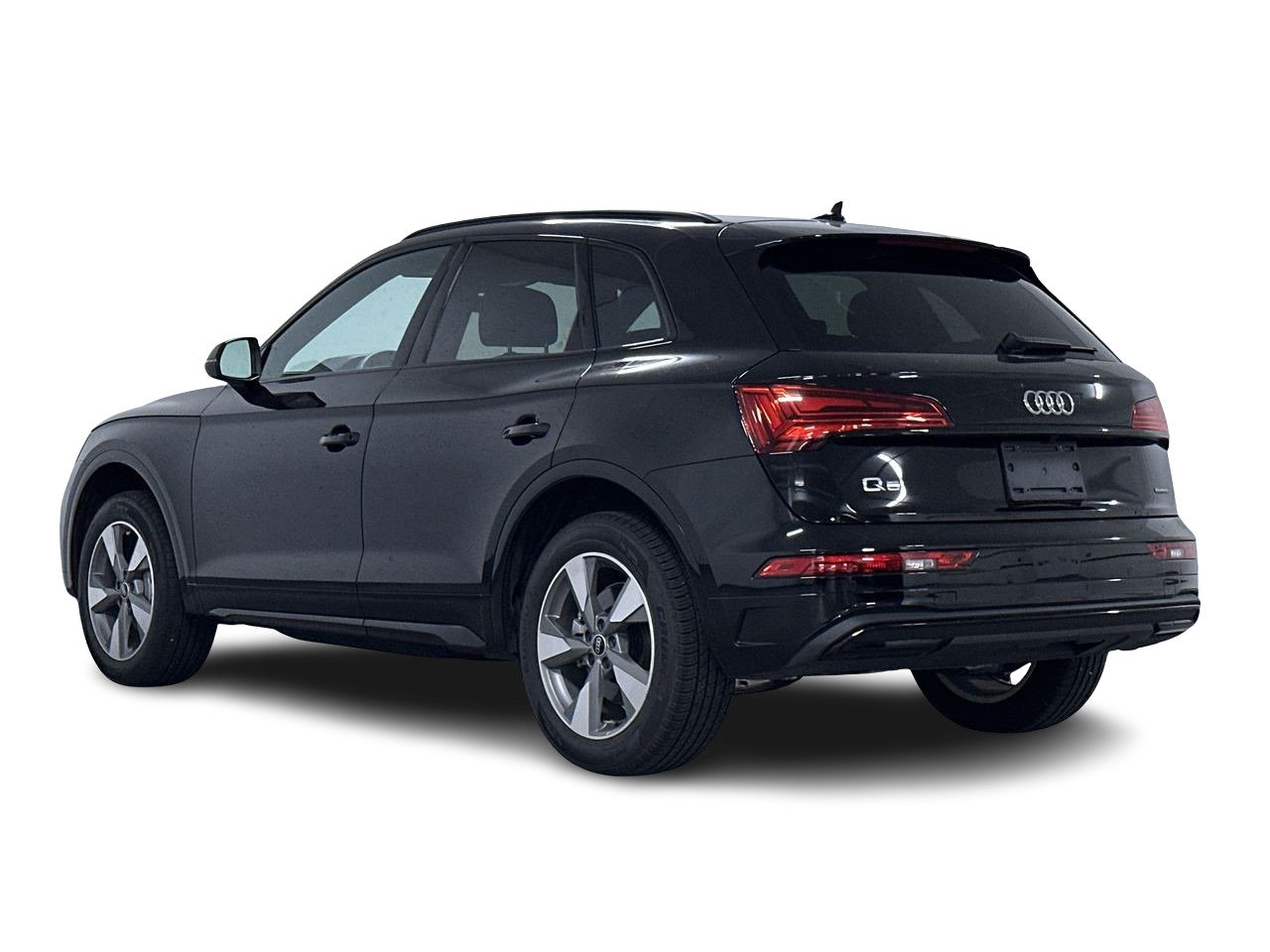 2024 Audi Q5 45 Komfort, Vancouver, Cash