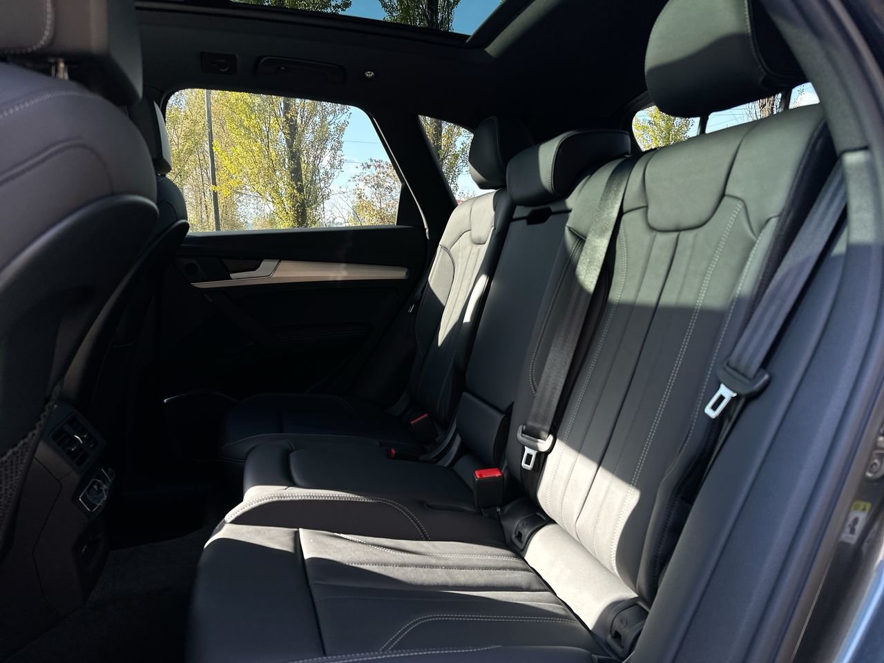 2025 Audi Q5 45 Progressiv, Vancouver, Cash