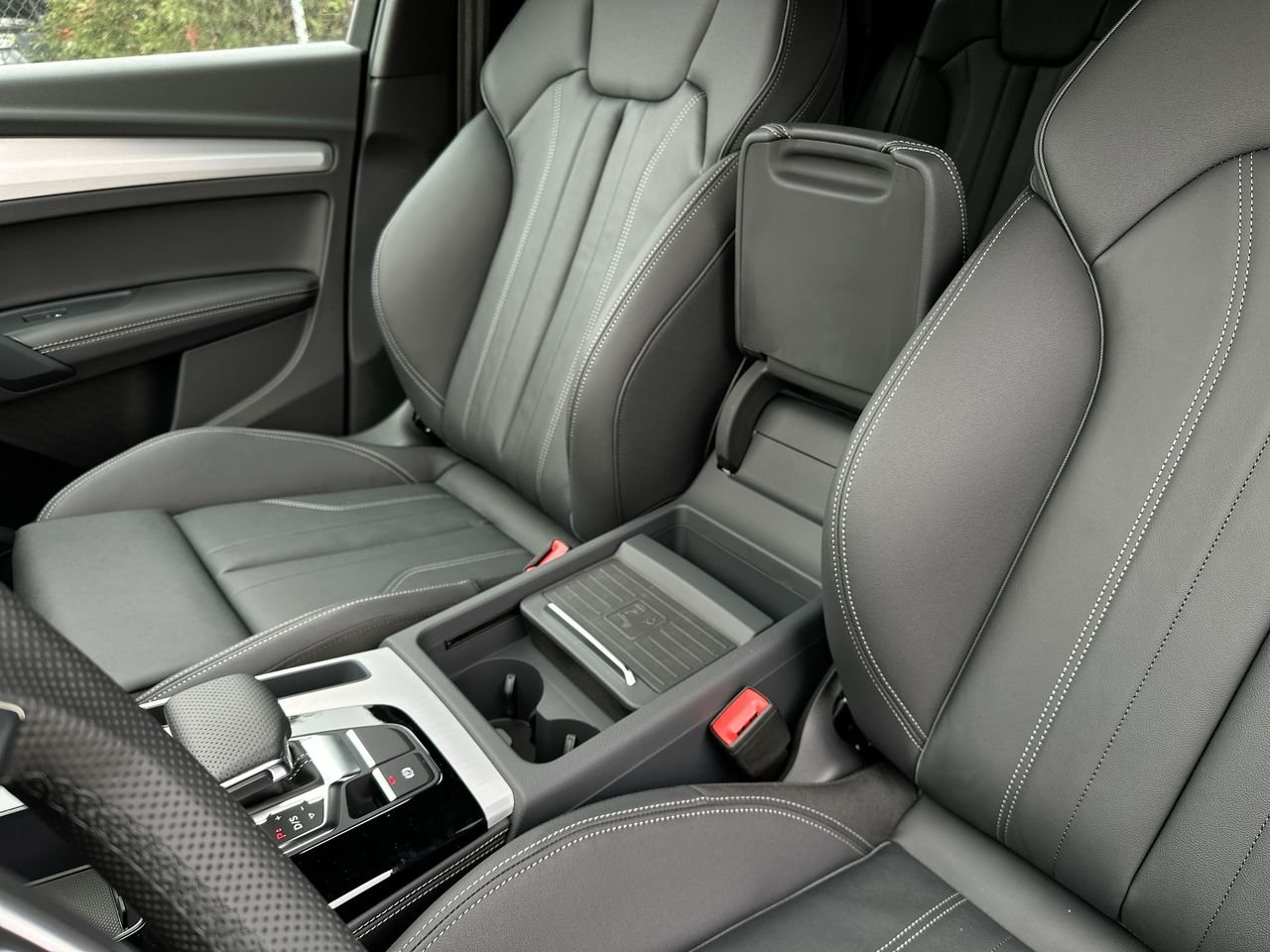 2025 Audi Q5 45 Progressiv, Vancouver, Cash