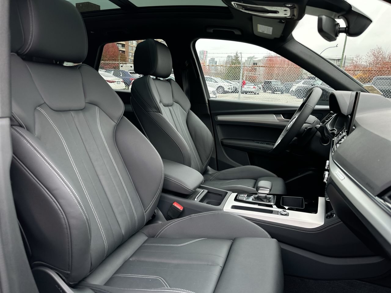 2025 Audi Q5 45 Progressiv, Vancouver, Cash