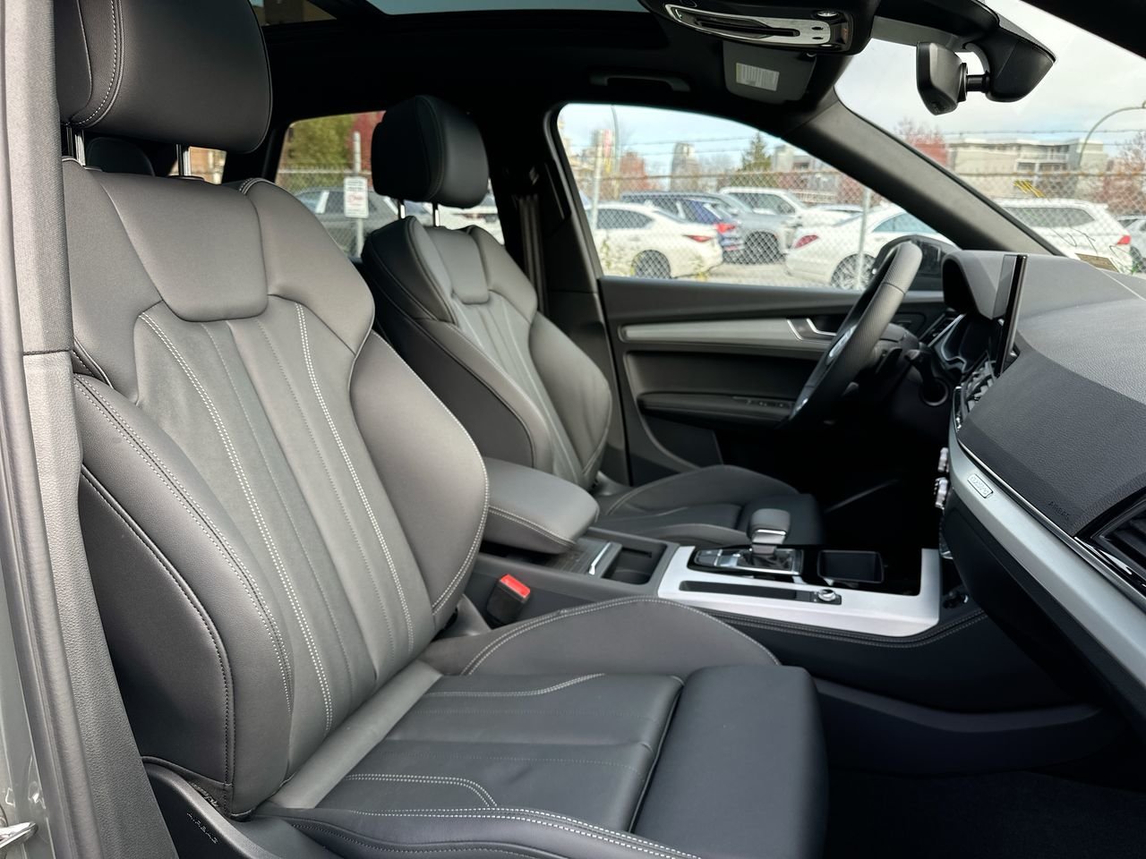 2025 Audi Q5 45 Progressiv, Vancouver, Cash