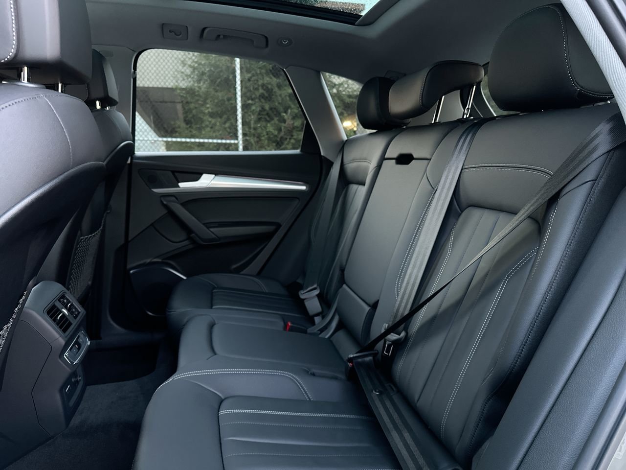 2025 Audi Q5 45 Progressiv, Vancouver, Cash