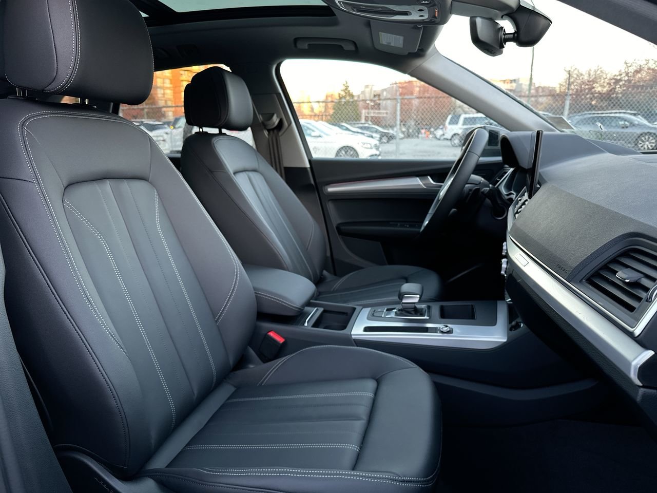 2025 Audi Q5 45 Progressiv, Vancouver, Cash