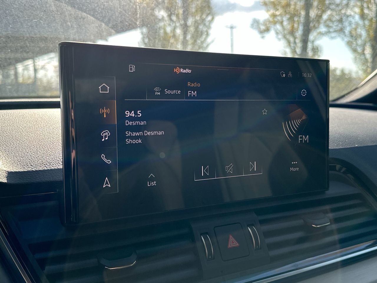 2025 Audi Q5 45 Progressiv, Vancouver, Cash