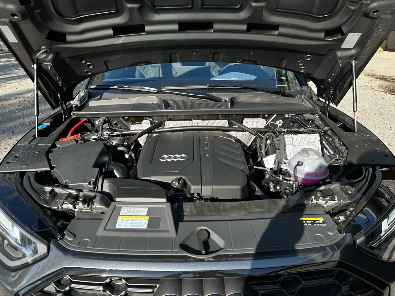 2025 Audi Q5 45 Progressiv, Vancouver, Cash