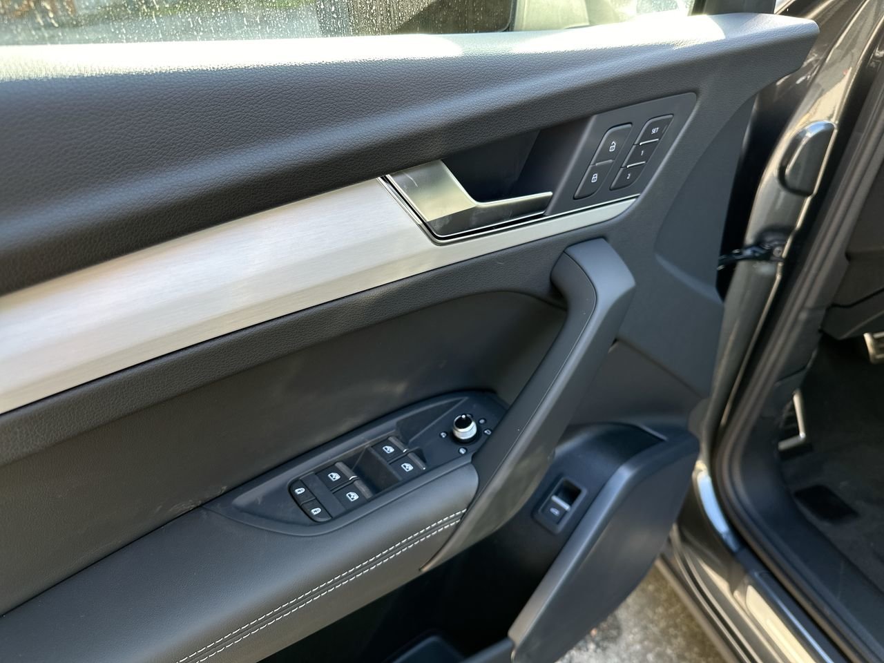 2025 Audi Q5 45 Progressiv, Vancouver, Cash